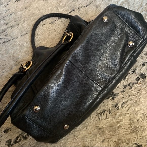 B. Makowsky large capacity slouchy genuine leather handbag - Picture 5 of 9